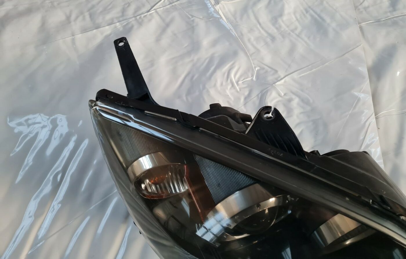 Priekšējais labais lukturis priekš MAZDA 3 2007 6 Priekšējais labais lukturis priekš MAZDA 3 2007