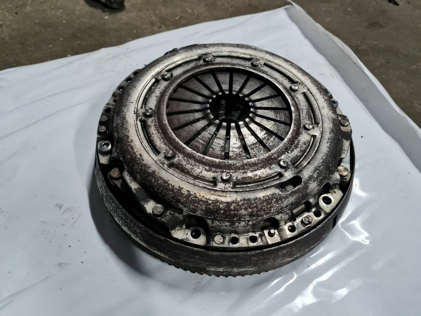 Sajūga komplekts priekš MAZDA 3 2007 1 Sajūga komplekts priekš MAZDA 3 2007