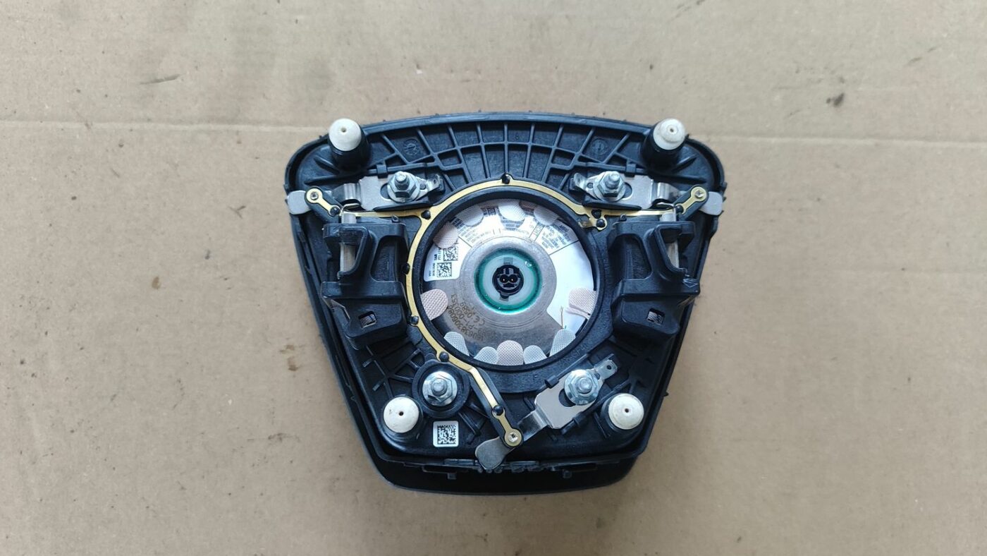 Stūres drošības spilvens priekš FORD FOCUS 2016 UNIVERSAL