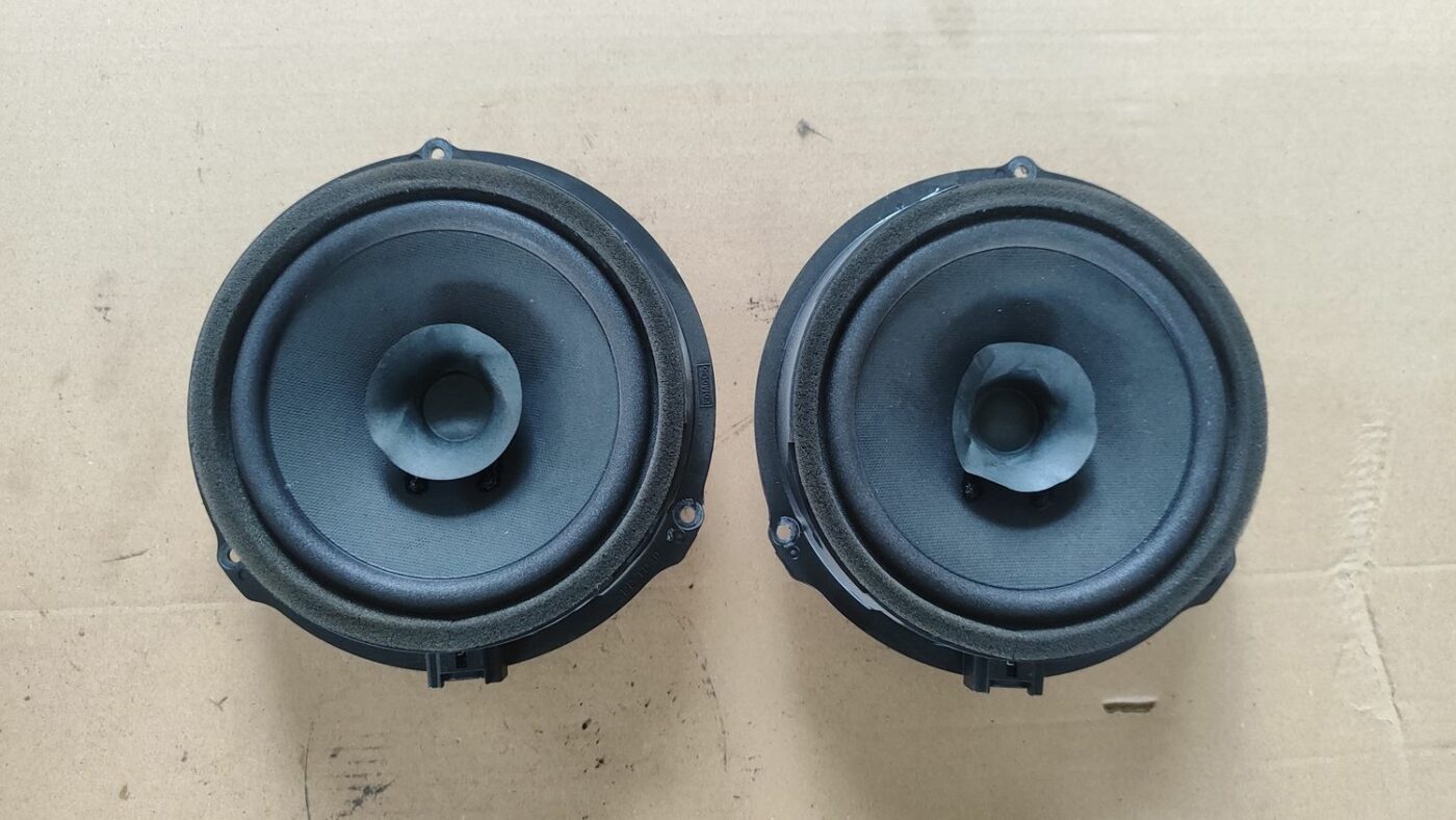 Durvju skaļrunis, apakšā priekš FORD FOCUS 2016 UNIVERSAL 2 Durvju skaļrunis, apakšā priekš FORD FOCUS 2016 UNIVERSAL