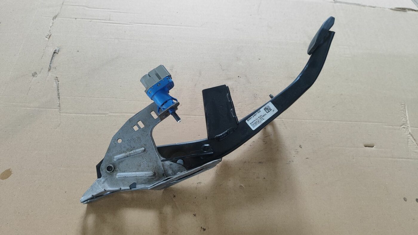 Bremžu pedālis priekš FORD FOCUS 2016 UNIVERSAL