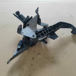 Sajūga pedālis priekš FORD FOCUS 2016 UNIVERSAL