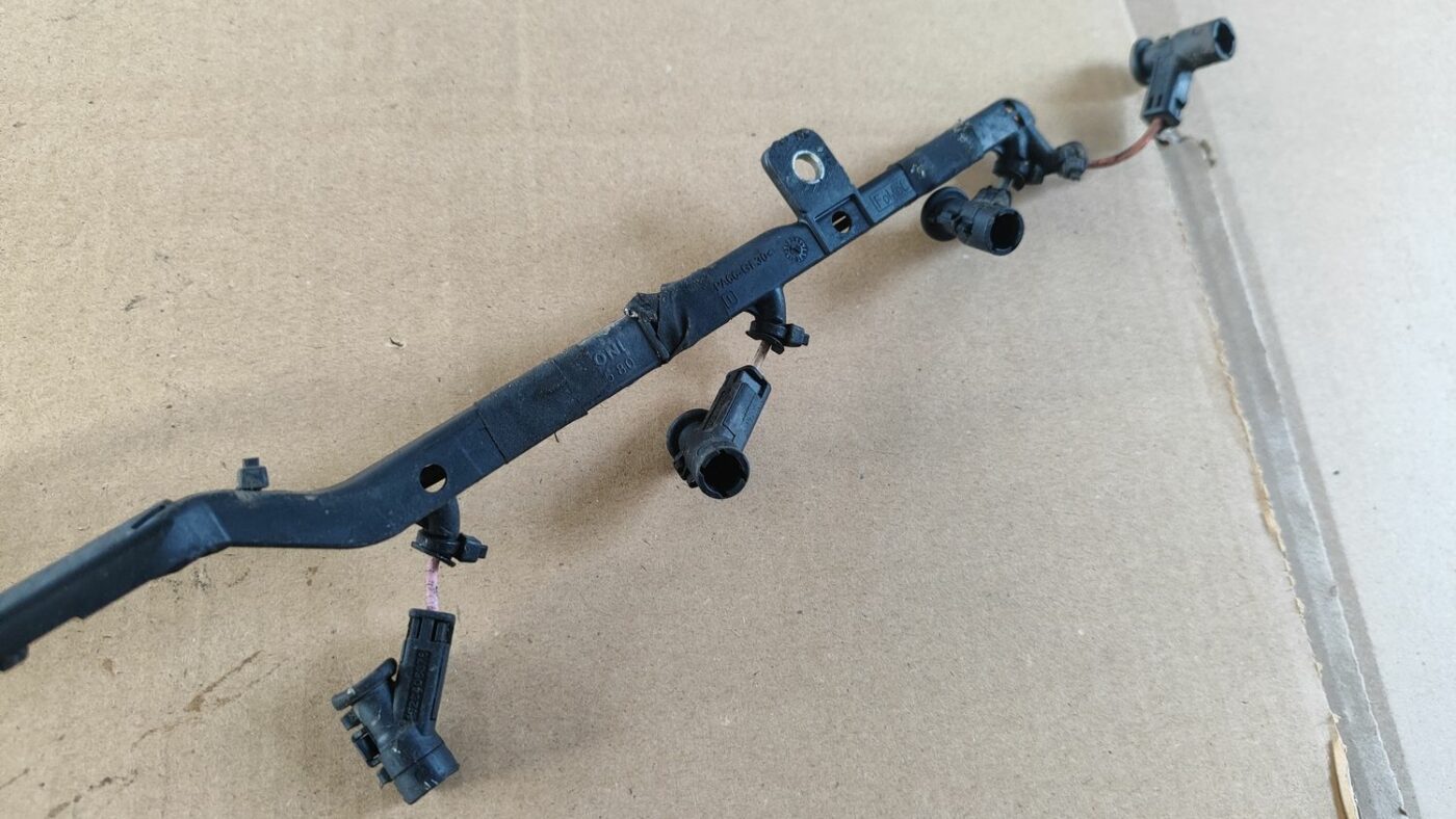 Kvēlsveču vadi priekš FORD FOCUS 2016 UNIVERSAL