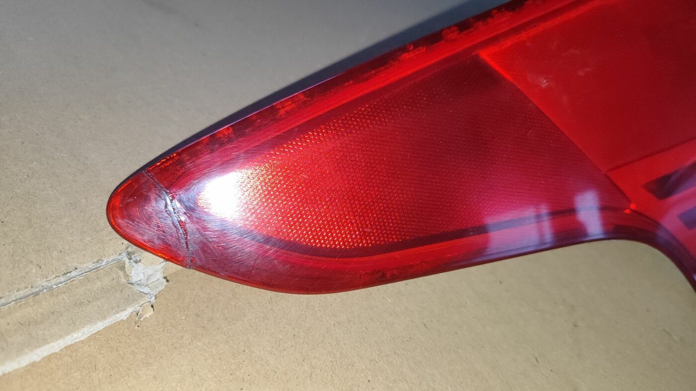 Aizmugurējais kreisais lukturis priekš FORD FOCUS 2016 UNIVERSAL 10 Aizmugurējais kreisais lukturis priekš FORD FOCUS 2016 UNIVERSAL