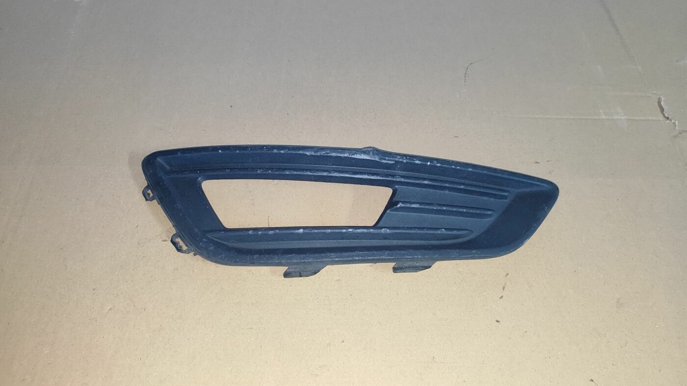 Miglas luktura reste, pa kreisi priekš FORD FOCUS 2016 UNIVERSAL