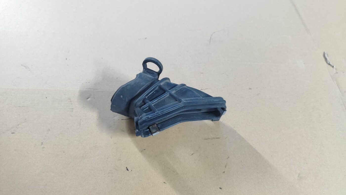 Gaisa filtra korpusa caurule priekš FORD FOCUS 2016 UNIVERSAL 1 Gaisa filtra korpusa caurule priekš FORD FOCUS 2016 UNIVERSAL