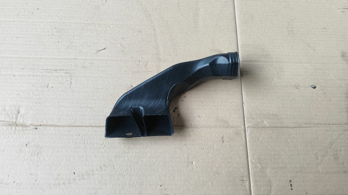 Salona gaisa vads priekš FORD FOCUS 2016 UNIVERSAL