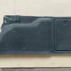 Bagāžnieka nodalījuma sānu apdare priekš FORD FOCUS 2016 UNIVERSAL