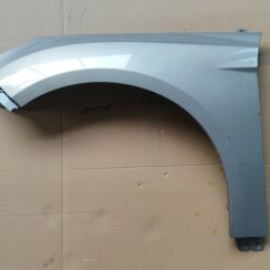 Priekšējais kreisais spārns priekš FORD FOCUS 2016 UNIVERSAL