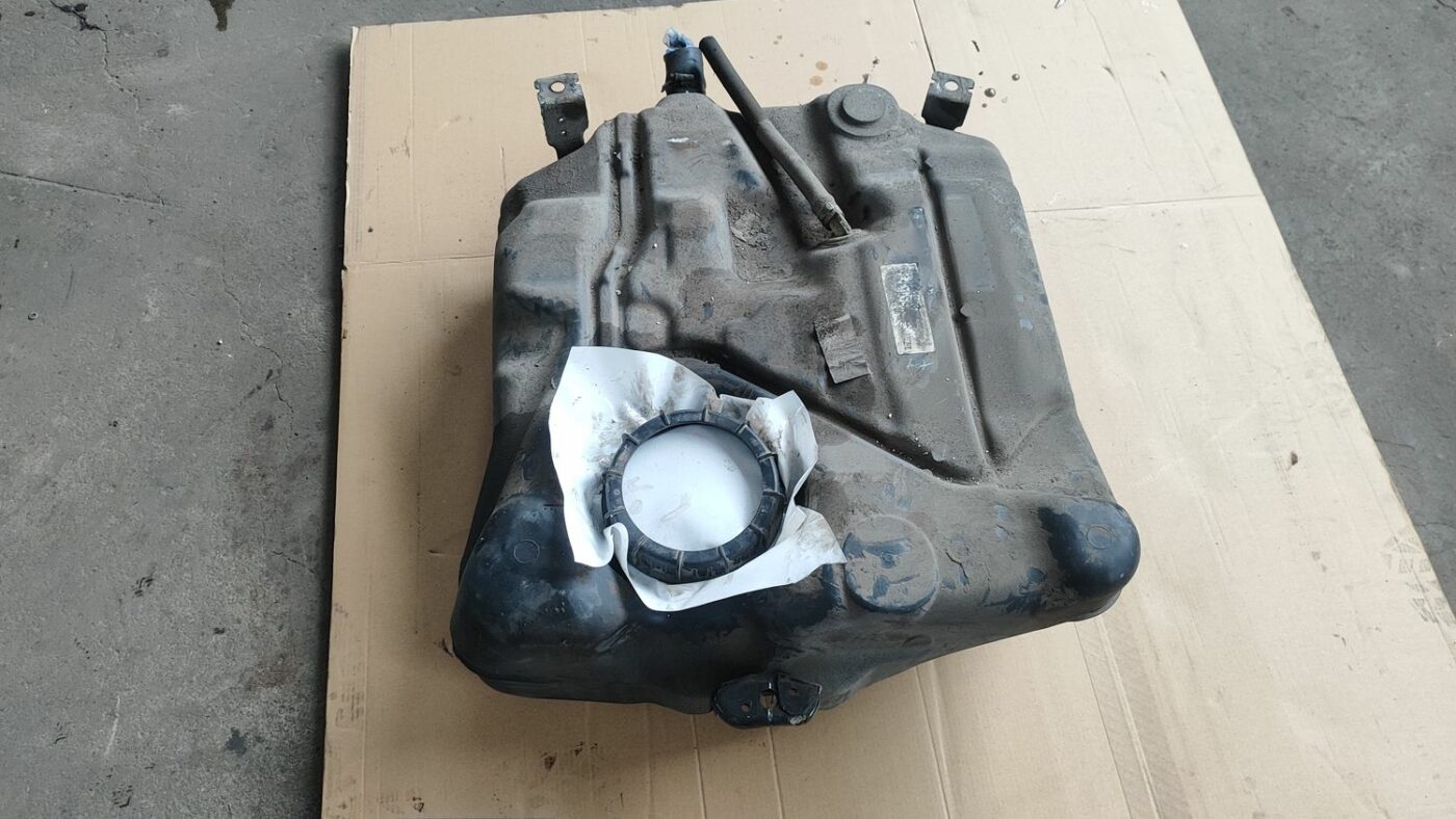 Degvielas tvertne priekš FORD FOCUS 2016 UNIVERSAL 3 Degvielas tvertne priekš FORD FOCUS 2016 UNIVERSAL