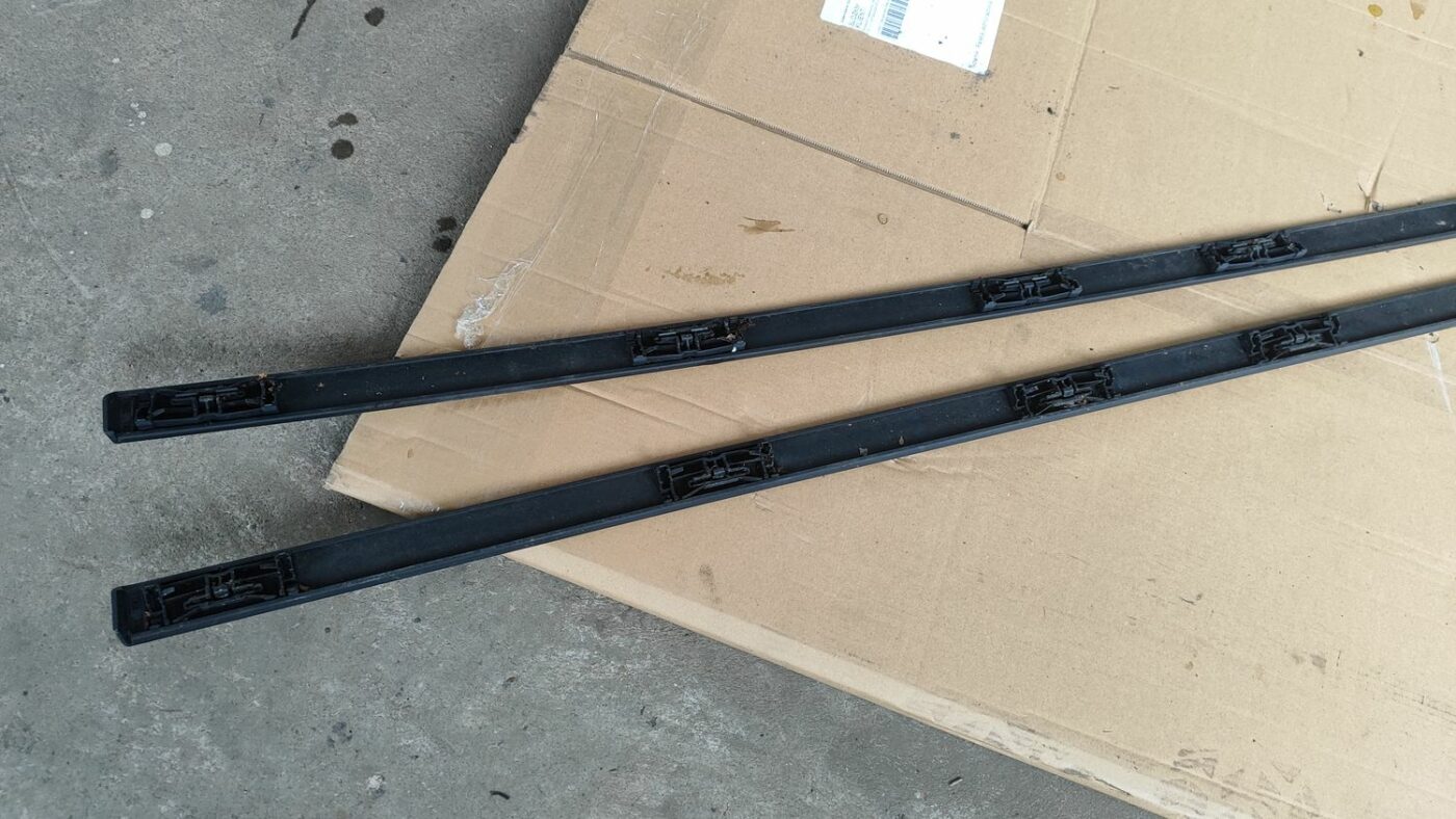 Jumta moldings priekš FORD FOCUS 2016 UNIVERSAL 5 Jumta moldings priekš FORD FOCUS 2016 UNIVERSAL