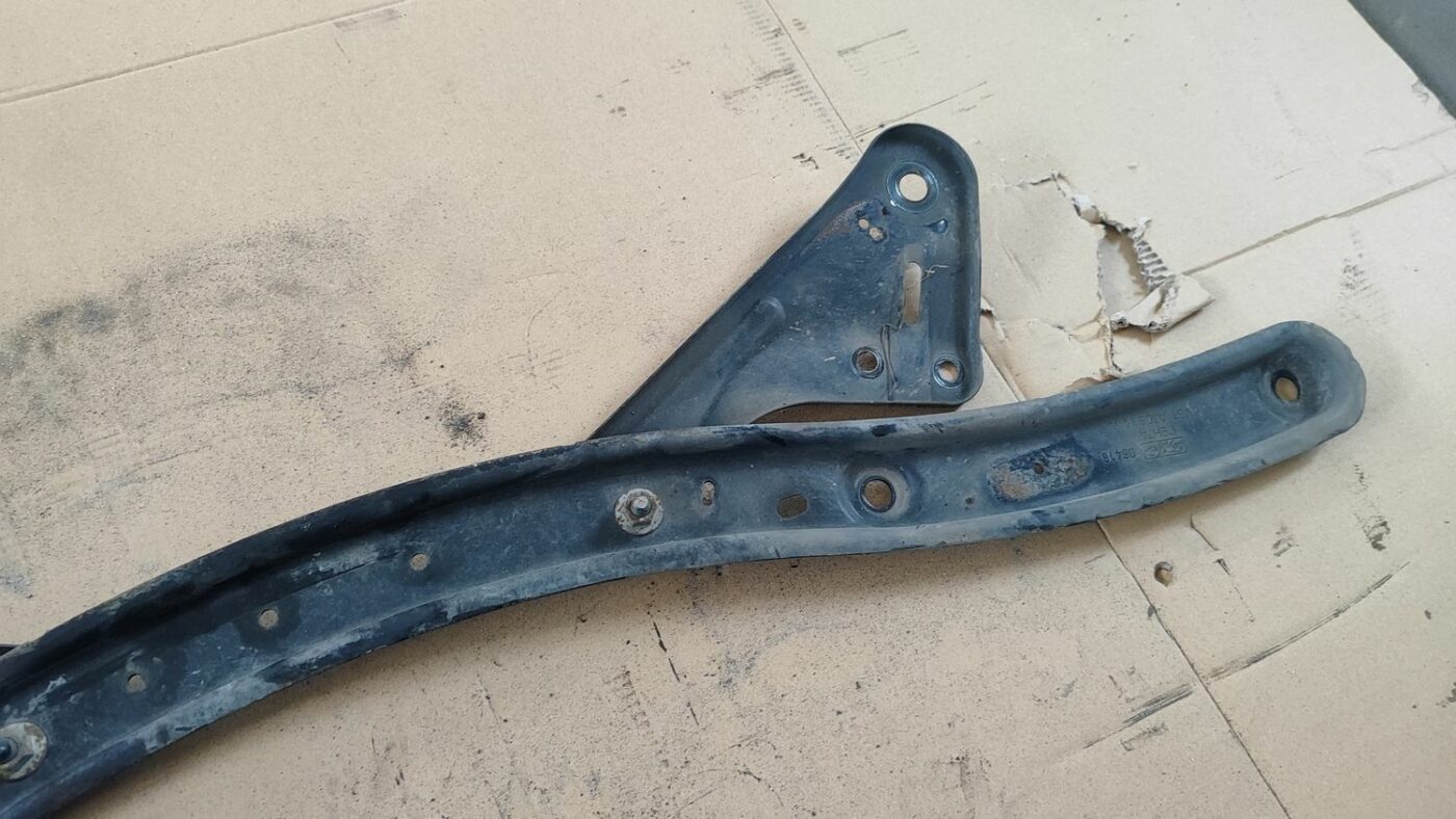 Priekšējais tilts/Priekšējais šķērsnis priekš FORD FOCUS 2016 UNIVERSAL 4 Priekšējais tilts/Priekšējais šķērsnis priekš FORD FOCUS 2016 UNIVERSAL