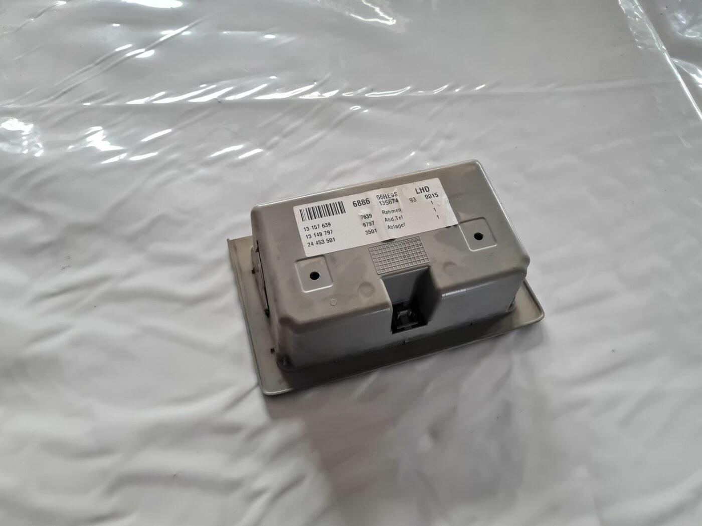 Briļļu uzglabāšanas nodalījums priekš OPEL VECTRA C 2006 2 Briļļu uzglabāšanas nodalījums priekš OPEL VECTRA C 2006