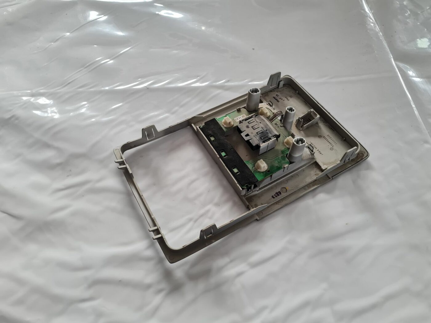 Salona apgaismojuma panelis priekš OPEL VECTRA C 2006