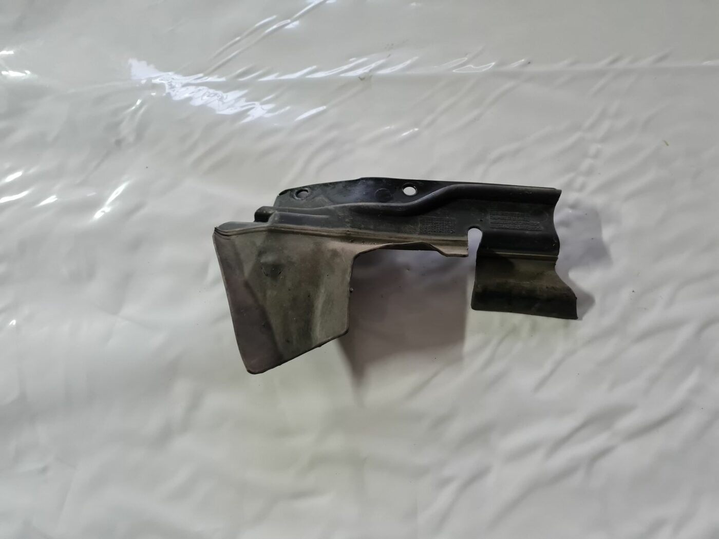 Ieplūdes gaisa deflektors, pa labi priekš OPEL VECTRA C 2006 1 Ieplūdes gaisa deflektors, pa labi priekš OPEL VECTRA C 2006