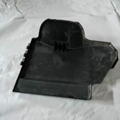 Akumulatora vāks priekš OPEL VECTRA C 2006