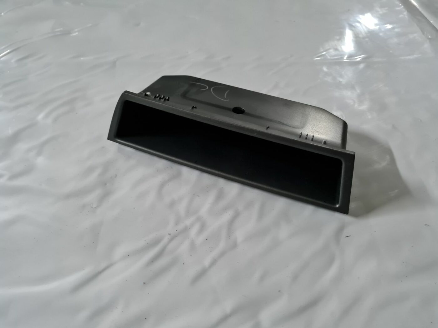 Centrālās konsoles nodalījums priekš OPEL VECTRA C 2006