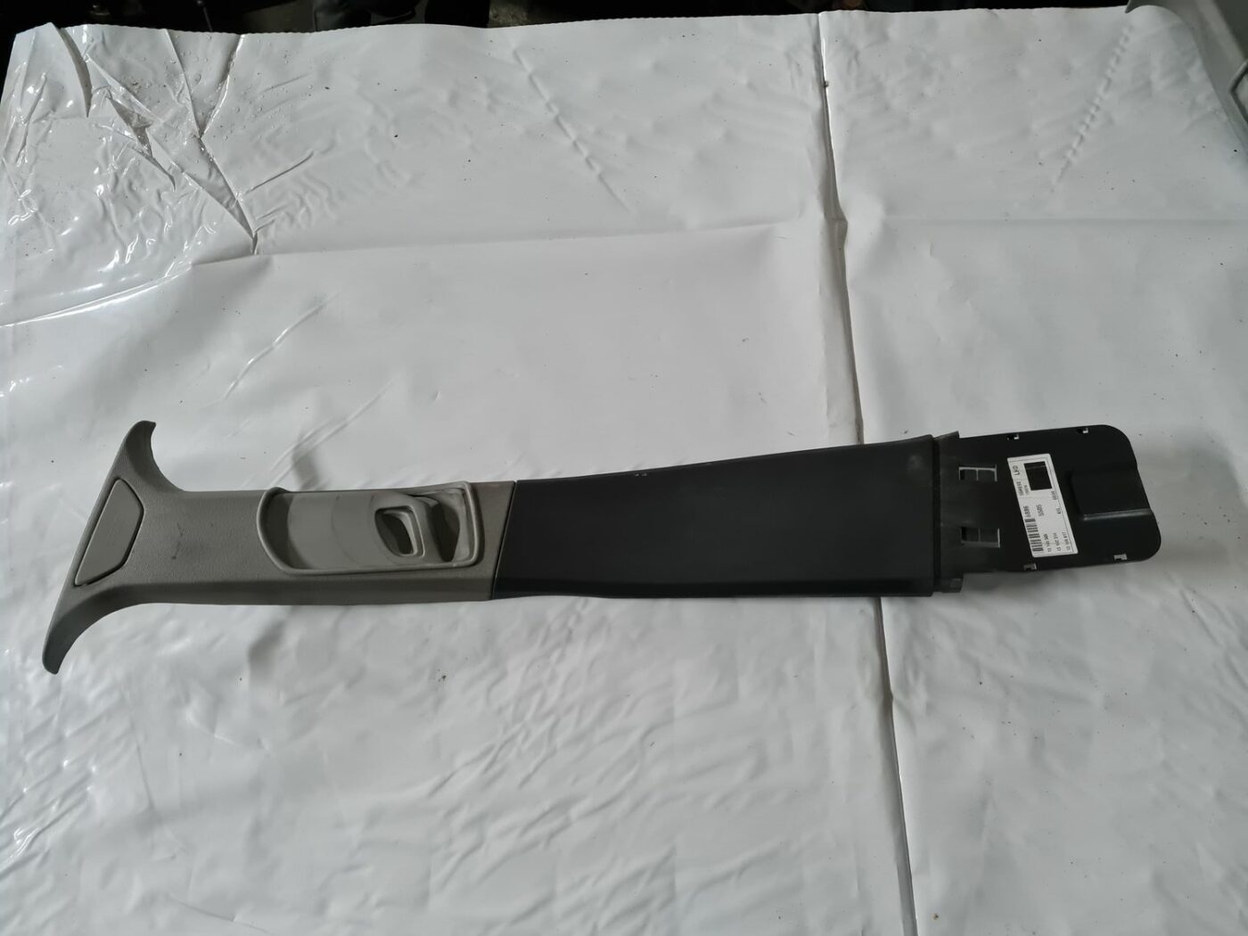 Vidējas salona statnes apdare priekš OPEL VECTRA C 2006 1 Vidējas salona statnes apdare priekš OPEL VECTRA C 2006