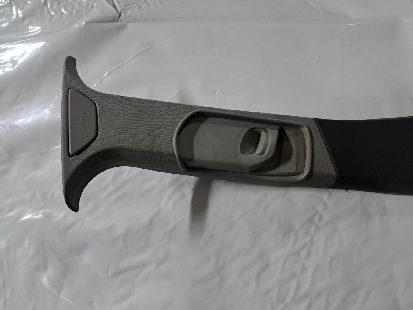 Vidējas salona statnes apdare priekš OPEL VECTRA C 2006 3 Vidējas salona statnes apdare priekš OPEL VECTRA C 2006