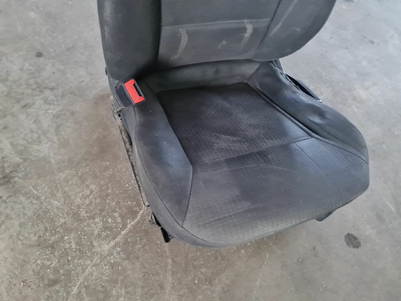 Priekšējais kreisais sēdeklis priekš OPEL VECTRA C 2006