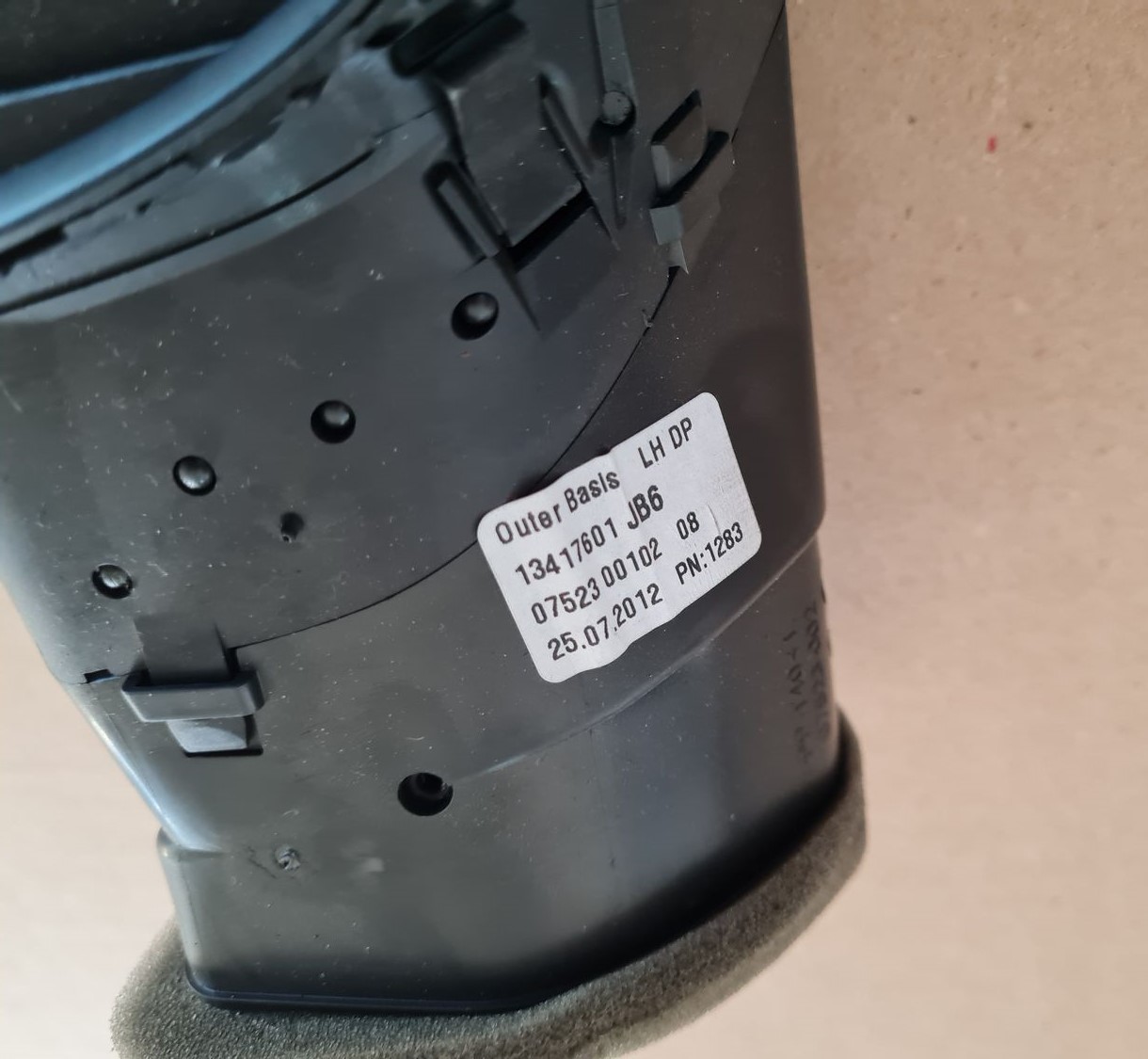 Mērinstrumentu paneļa gaisa vads, pa kreisi priekš OPEL ASTRA J 2013 2 Mērinstrumentu paneļa gaisa vads, pa kreisi priekš OPEL ASTRA J 2013