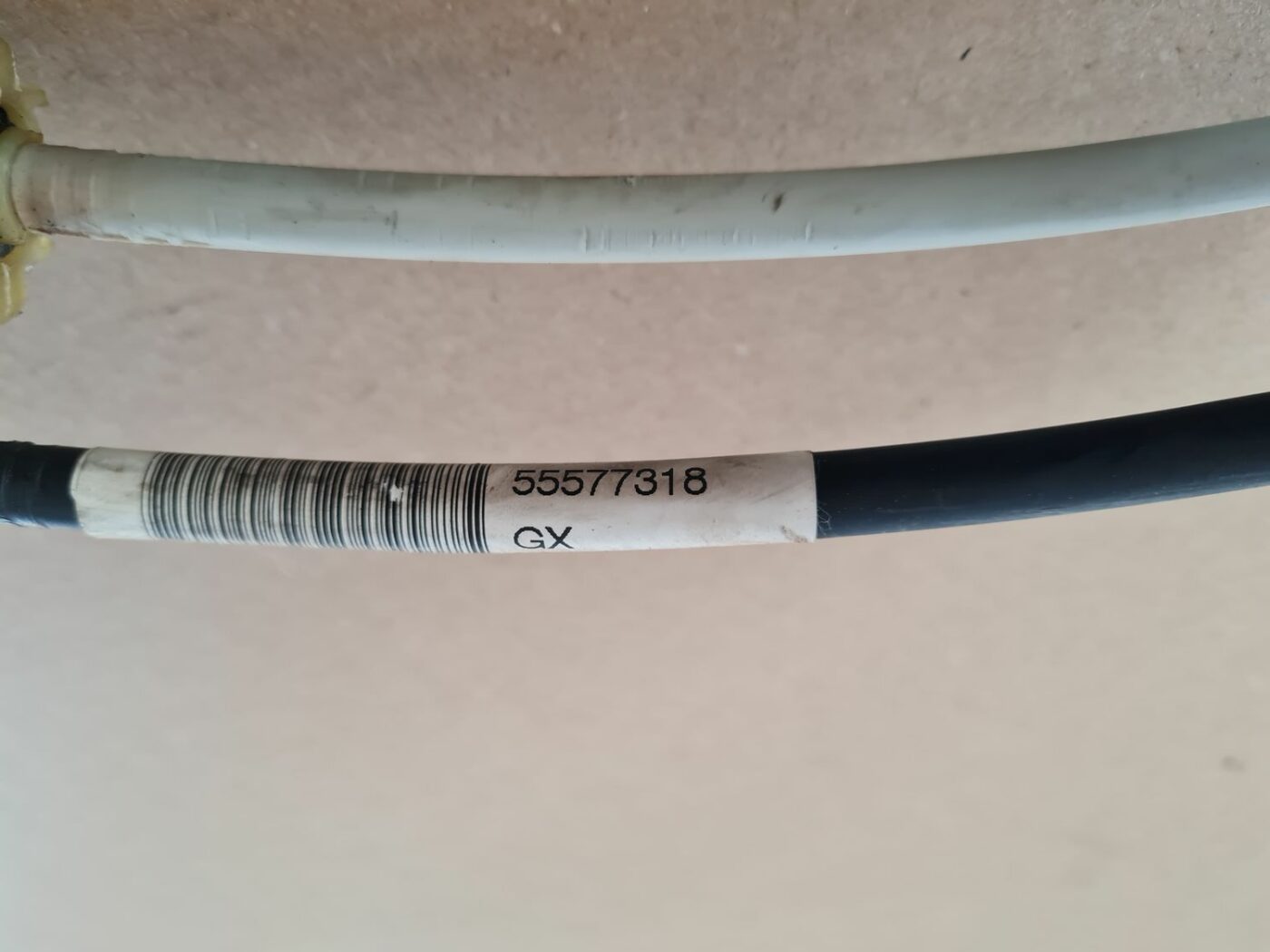 Pārnesumu pārslēgšanas mehānisma troses priekš OPEL ASTRA J 2013 3 Pārnesumu pārslēgšanas mehānisma troses priekš OPEL ASTRA J 2013