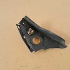 Vējstikla uzlikas (deflektora) režģis priekš OPEL ASTRA J 2013