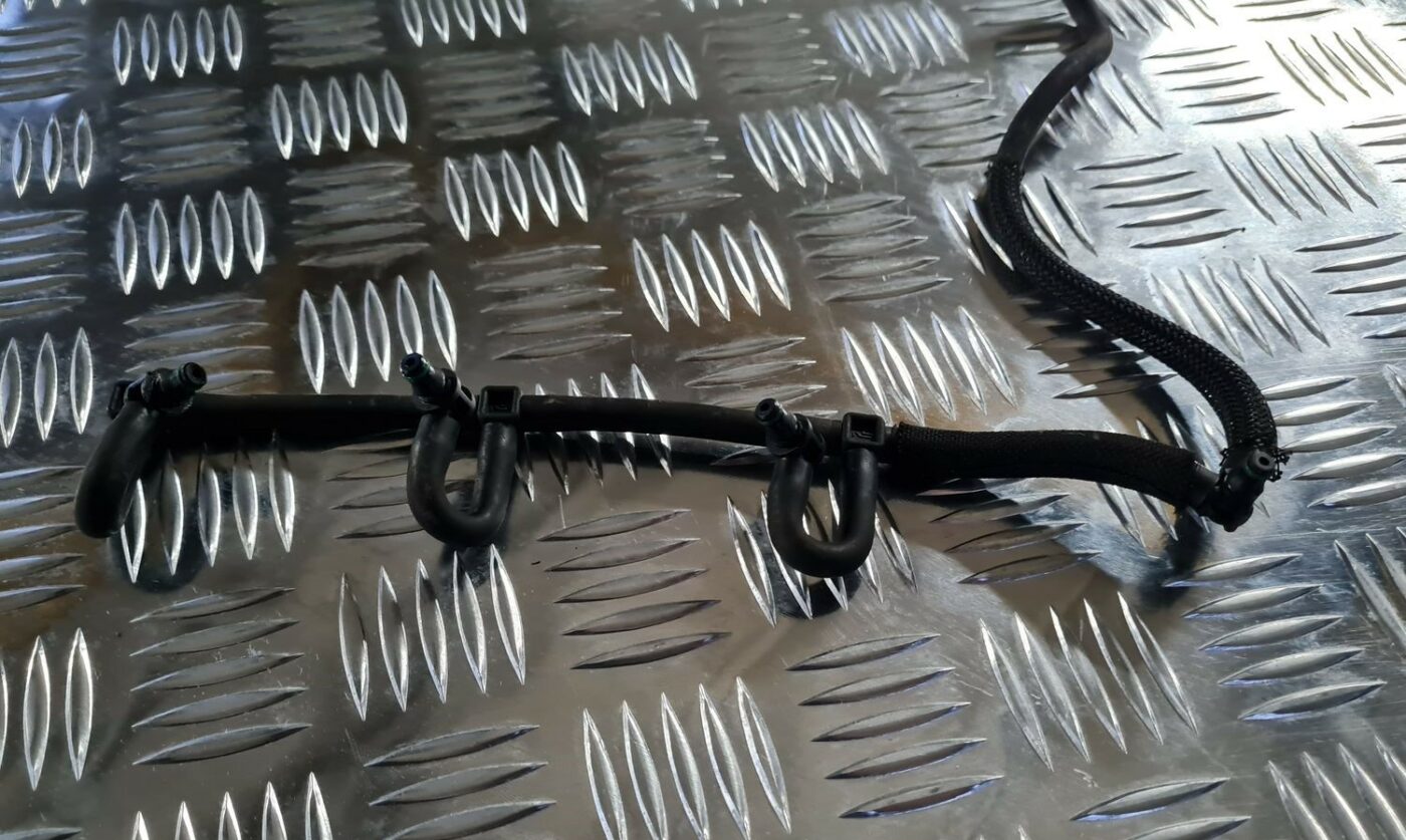 Degvielas atgriešanas caurule priekš FORD FOCUS C-MAX 2004 2 Degvielas atgriešanas caurule priekš FORD FOCUS C-MAX 2004