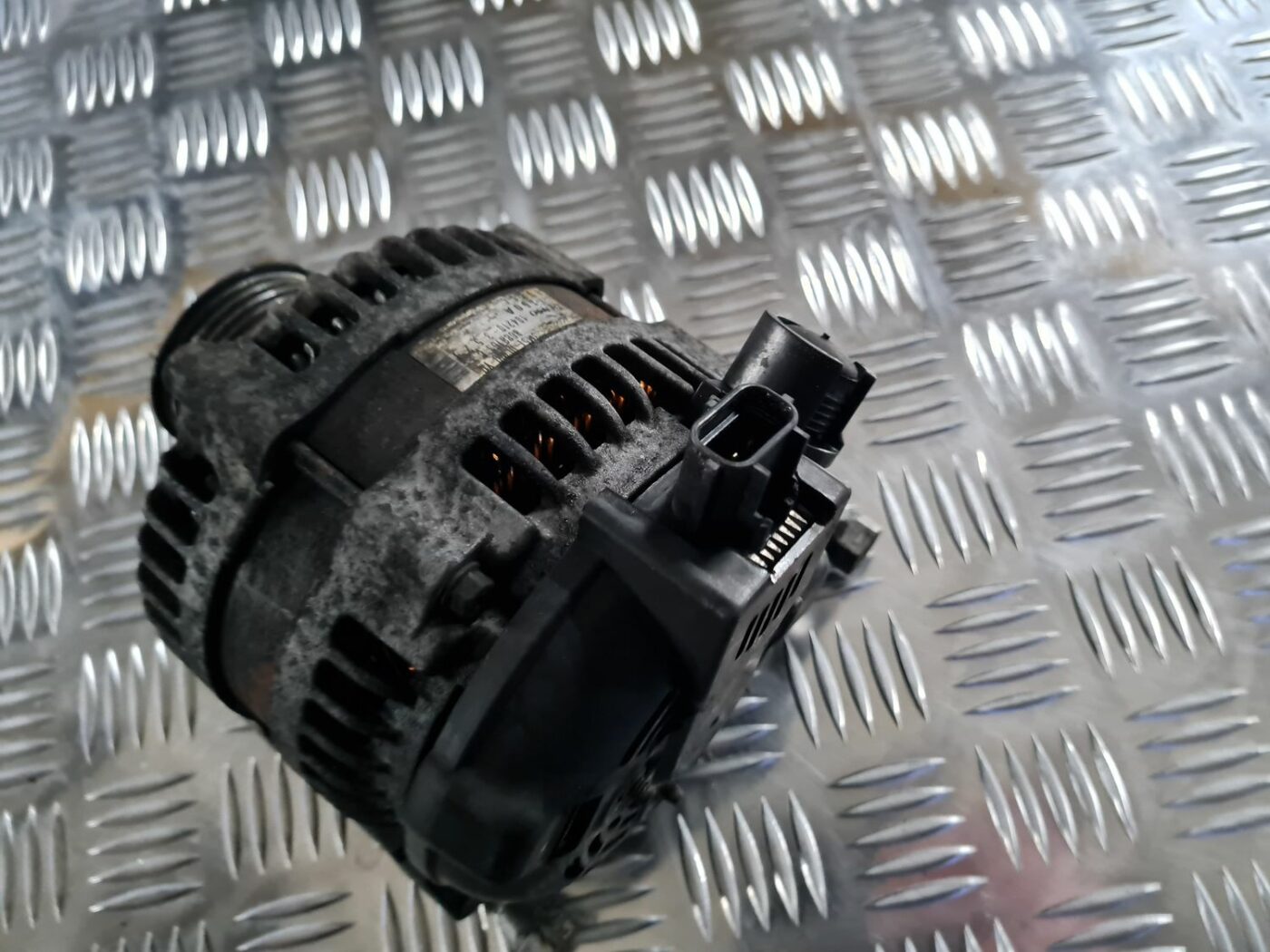 Ģenerators priekš FORD FOCUS C-MAX 2004