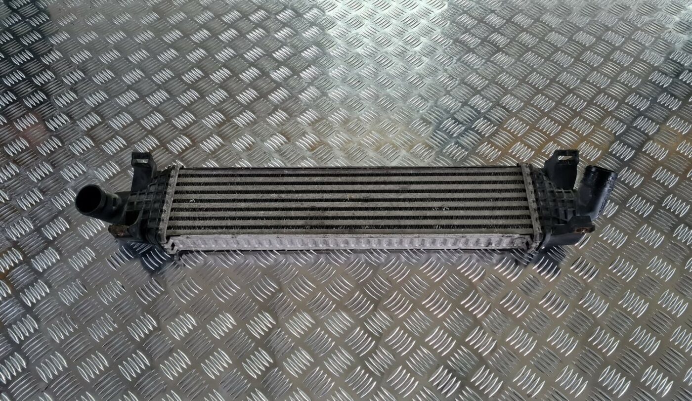 Interkūleris priekš FORD FOCUS C-MAX 2004 1 Interkūleris priekš FORD FOCUS C-MAX 2004