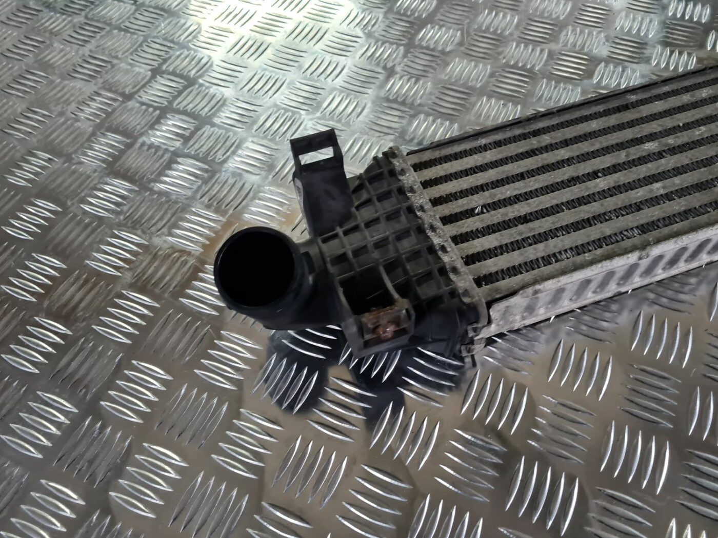 Interkūleris priekš FORD FOCUS C-MAX 2004 2 Interkūleris priekš FORD FOCUS C-MAX 2004