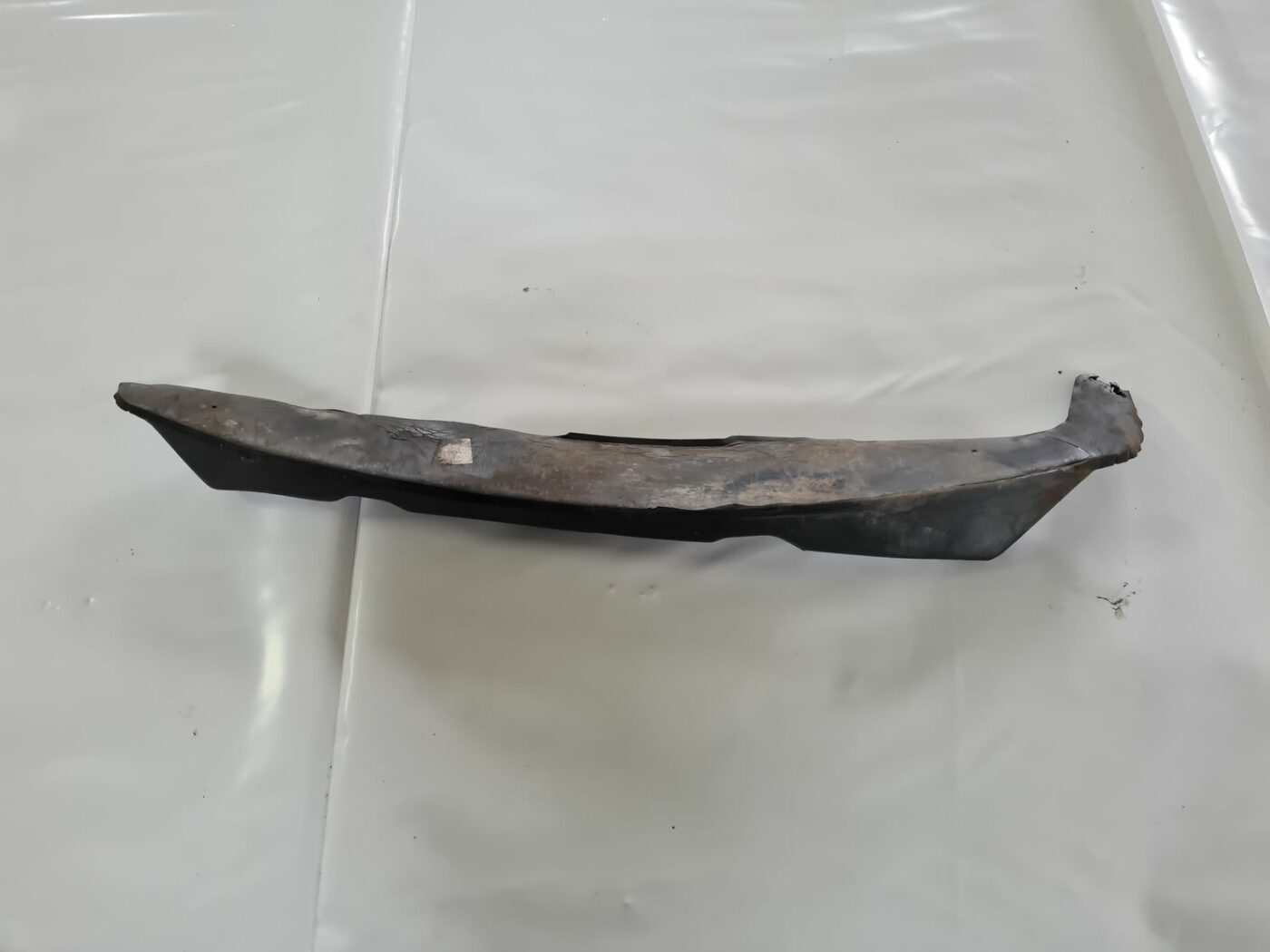 Spārna putuplasts priekš FORD FOCUS C-MAX 2004 3 Spārna putuplasts priekš FORD FOCUS C-MAX 2004