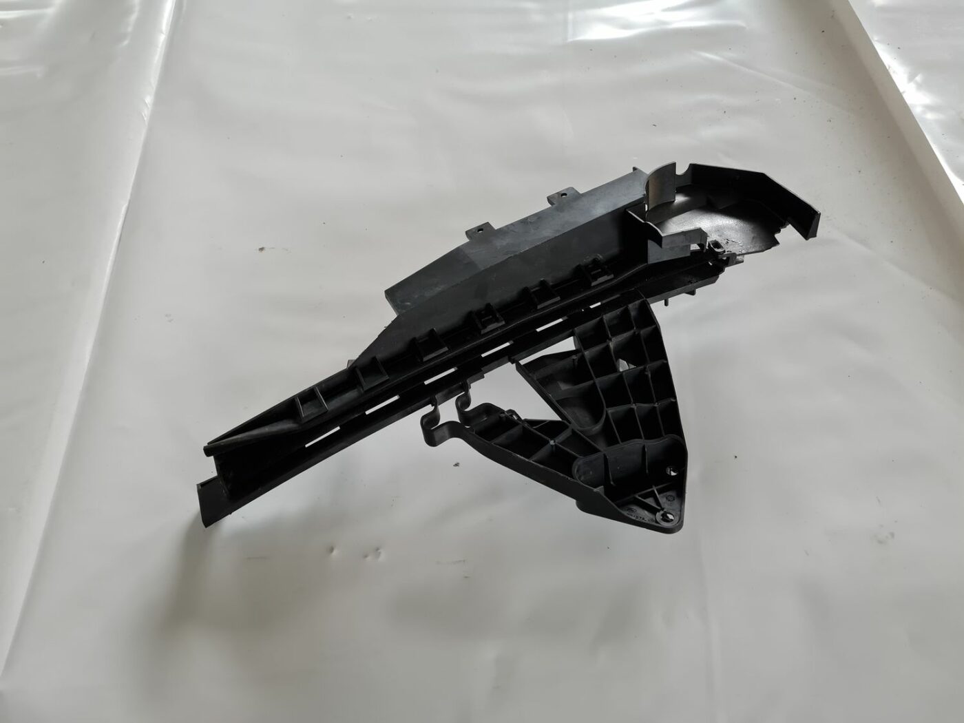 Durvju iekšēja plastmasa priekš FORD FOCUS C-MAX 2004 1 Durvju iekšēja plastmasa priekš FORD FOCUS C-MAX 2004