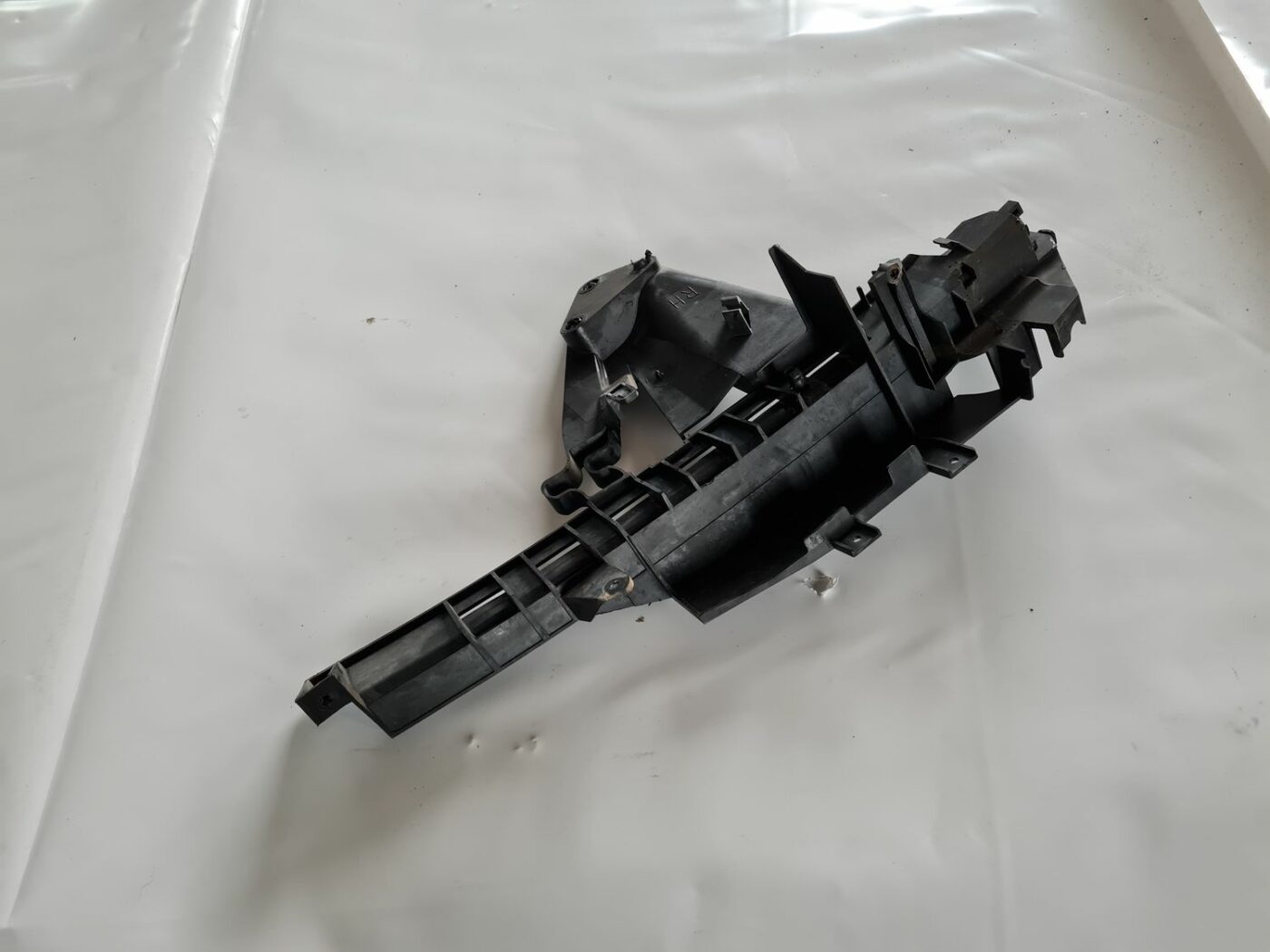 Durvju iekšēja plastmasa priekš FORD FOCUS C-MAX 2004 2 Durvju iekšēja plastmasa priekš FORD FOCUS C-MAX 2004