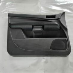 Priekšējo kreiso durvju apdare priekš FORD FOCUS C-MAX 2004