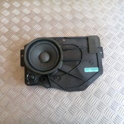 Durvju skaļrunis, apakšā priekš VOLVO C30 2008 SILVER