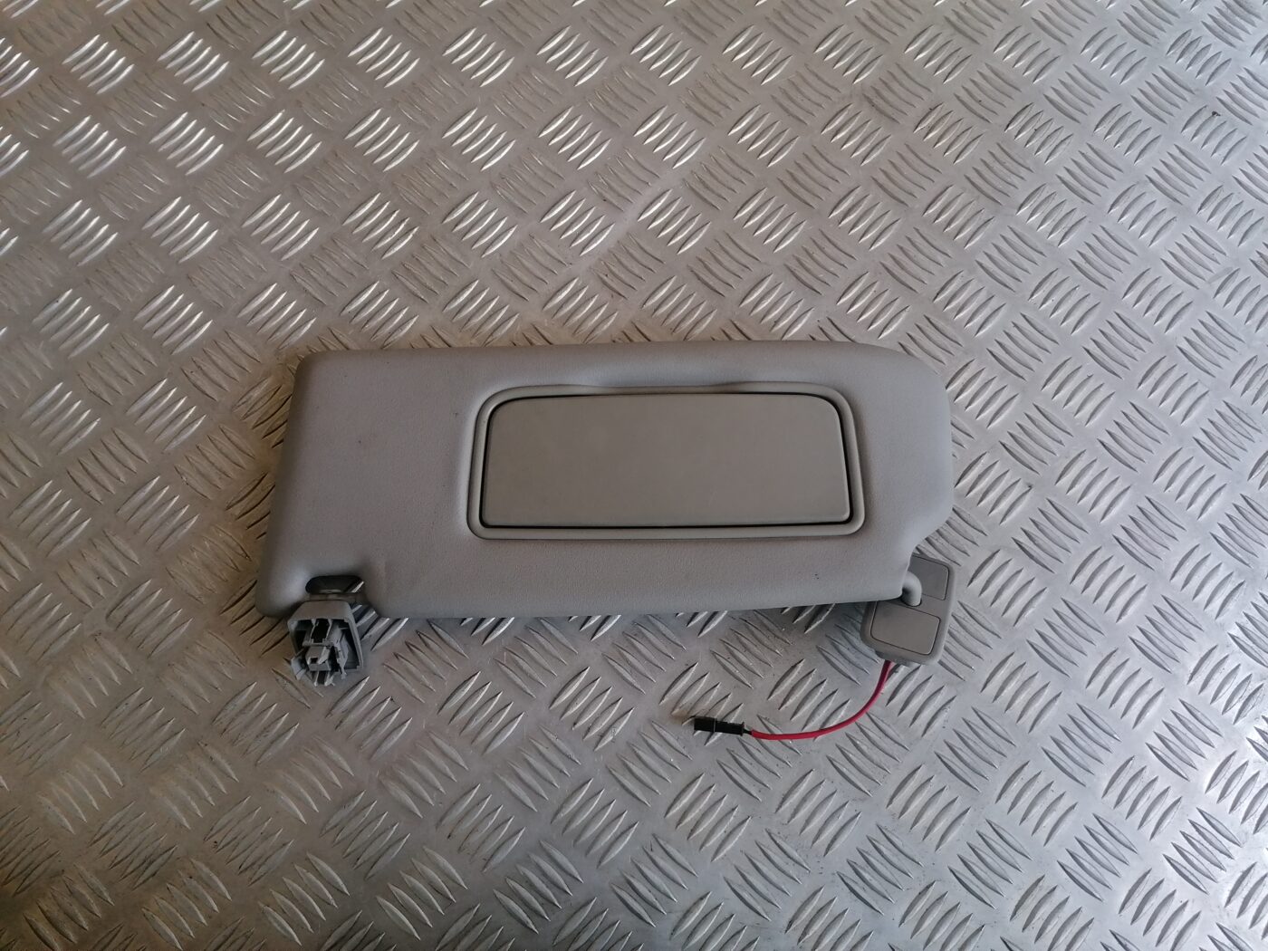 Saules aizsargs priekš VOLVO C30 2008 SILVER 1 Saules aizsargs priekš VOLVO C30 2008 SILVER