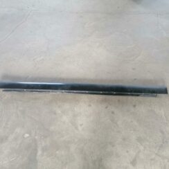 Ārēja sliekšņa kreisa uzlika priekš TOYOTA AVENSIS 2007