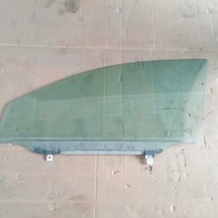 Priekšējo kreiso durvju stikls priekš TOYOTA AVENSIS 2007