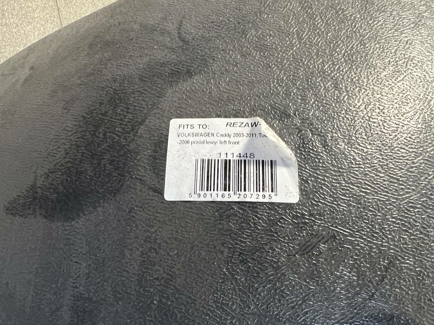 Priekšējais kreisais paspārns priekš VW TOURAN 2005 2 Priekšējais kreisais paspārns priekš VW TOURAN 2005