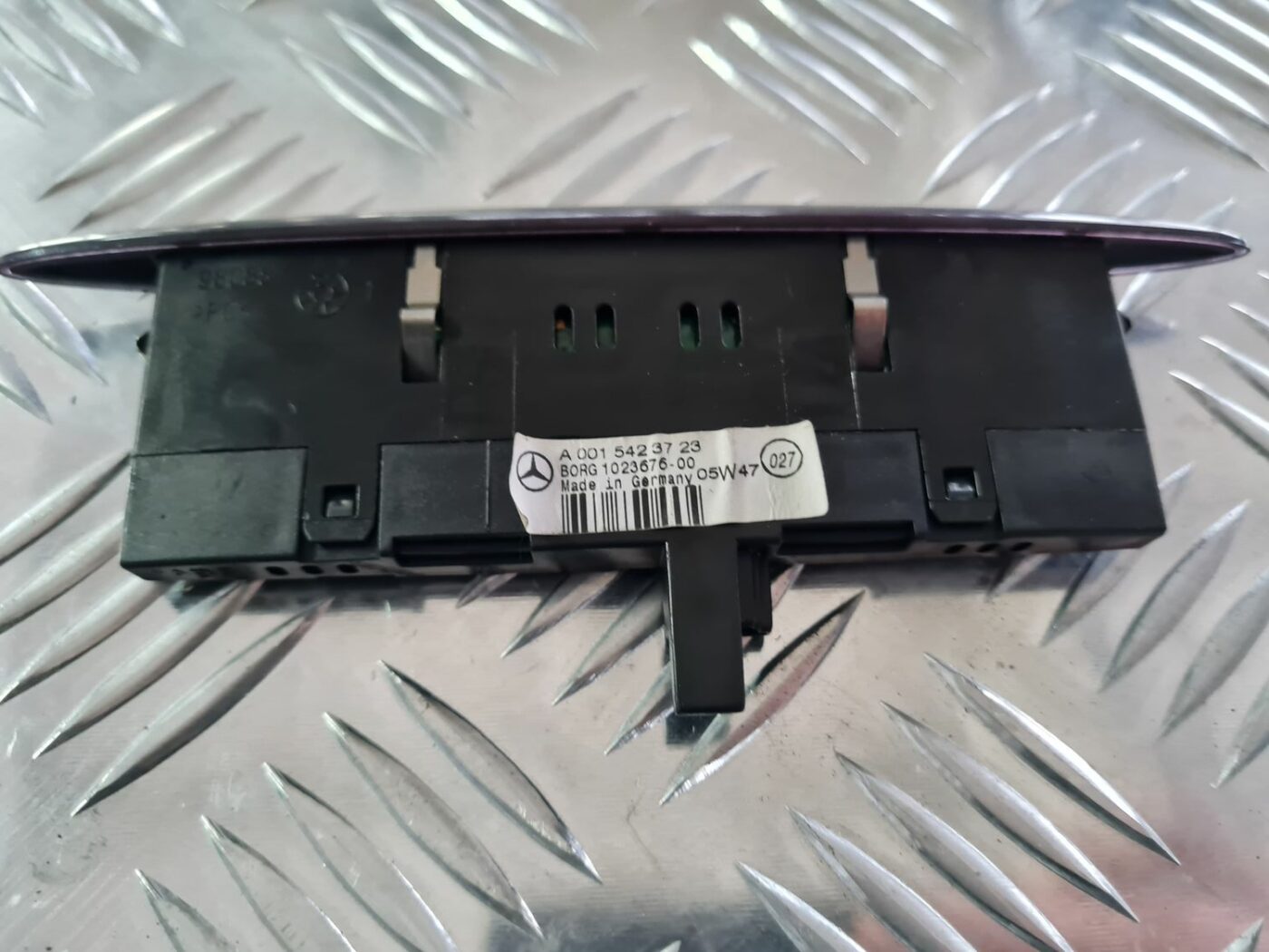 Parkošanās sensoru displejs priekš MERCEDES BENZ ML320 2006 SILVER 3 Parkošanās sensoru displejs priekš MERCEDES BENZ ML320 2006 SILVER