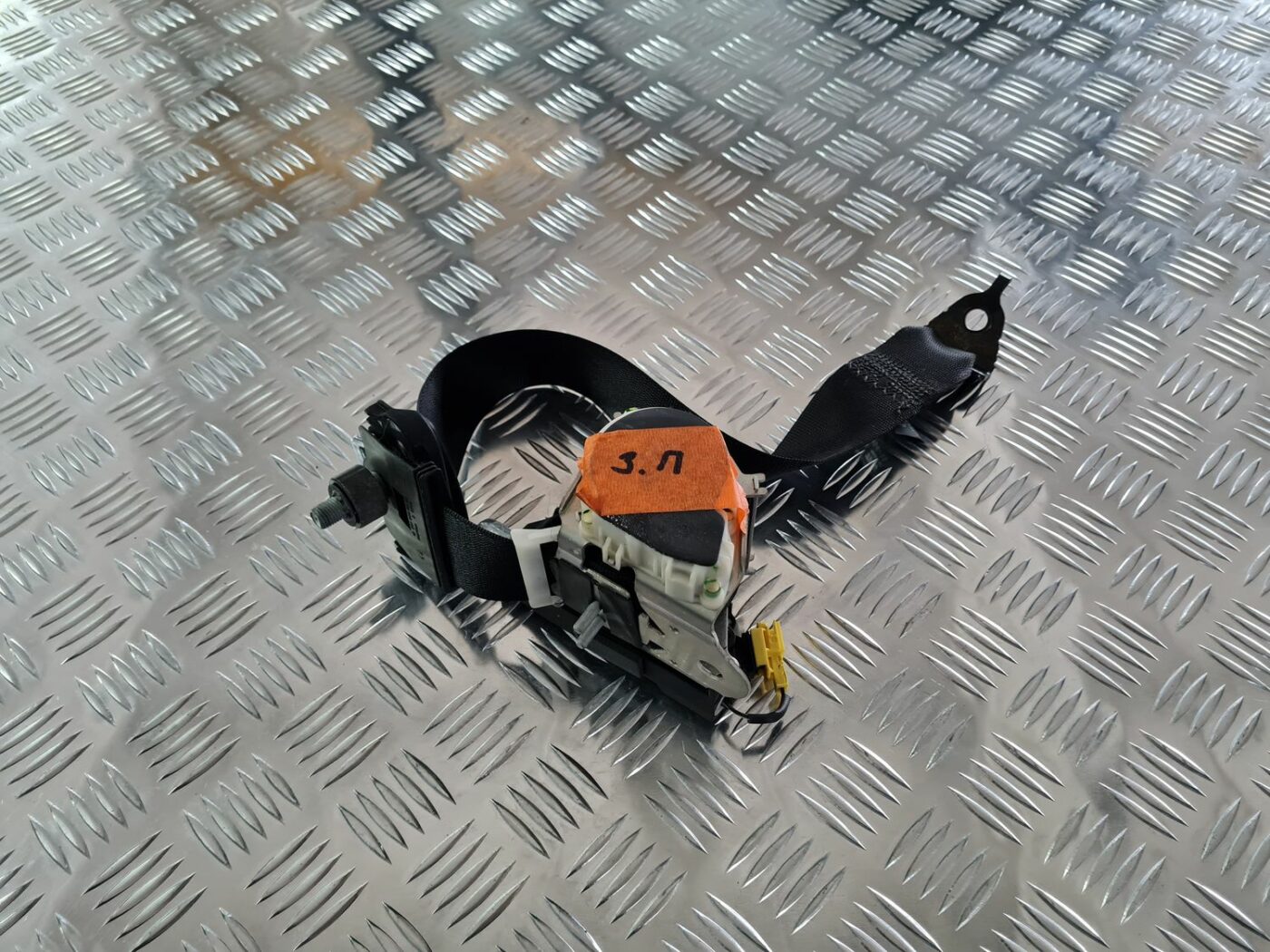 Aizmugurējā labā drošības josta priekš MERCEDES BENZ ML320 2006 SILVER