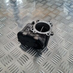 Droseļvārsts priekš MERCEDES BENZ ML320 2006 SILVER