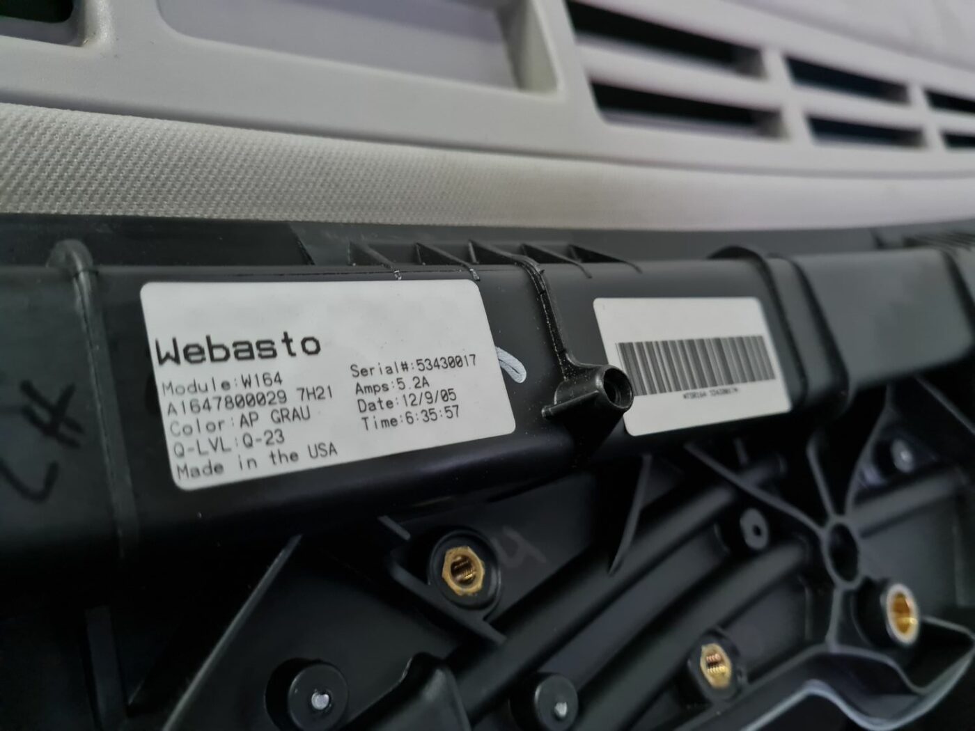 Lūka priekš MERCEDES BENZ ML320 2006 SILVER 3 Lūka priekš MERCEDES BENZ ML320 2006 SILVER