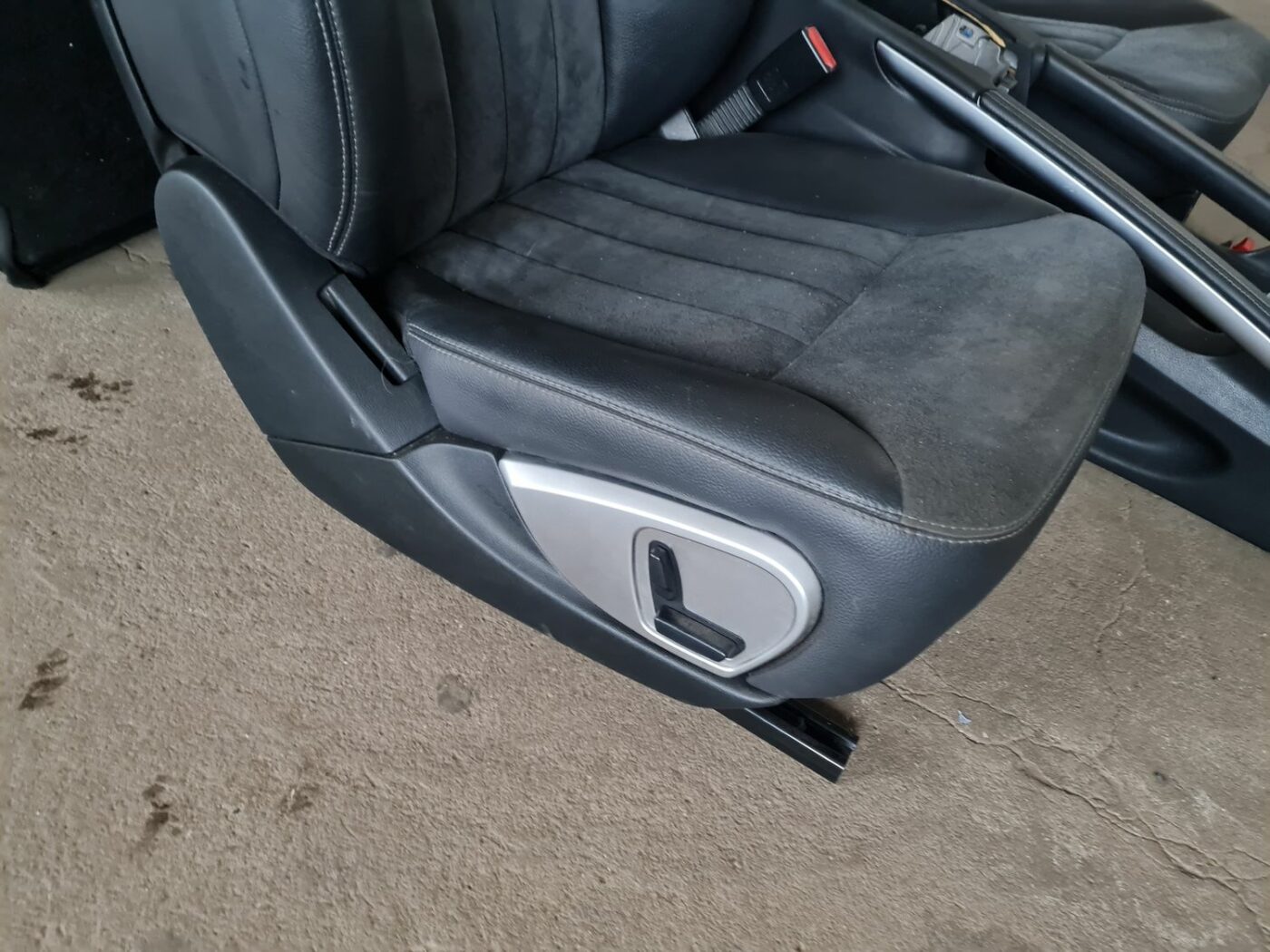 Sēdekļu komplekts priekš MERCEDES BENZ ML320 2006 SILVER 11 Sēdekļu komplekts priekš MERCEDES BENZ ML320 2006 SILVER