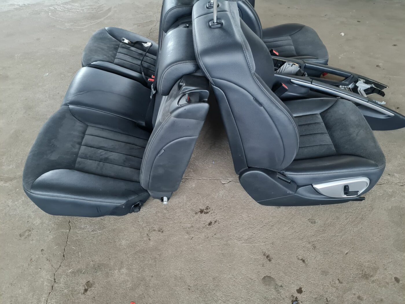 Sēdekļu komplekts priekš MERCEDES BENZ ML320 2006 SILVER 7 Sēdekļu komplekts priekš MERCEDES BENZ ML320 2006 SILVER