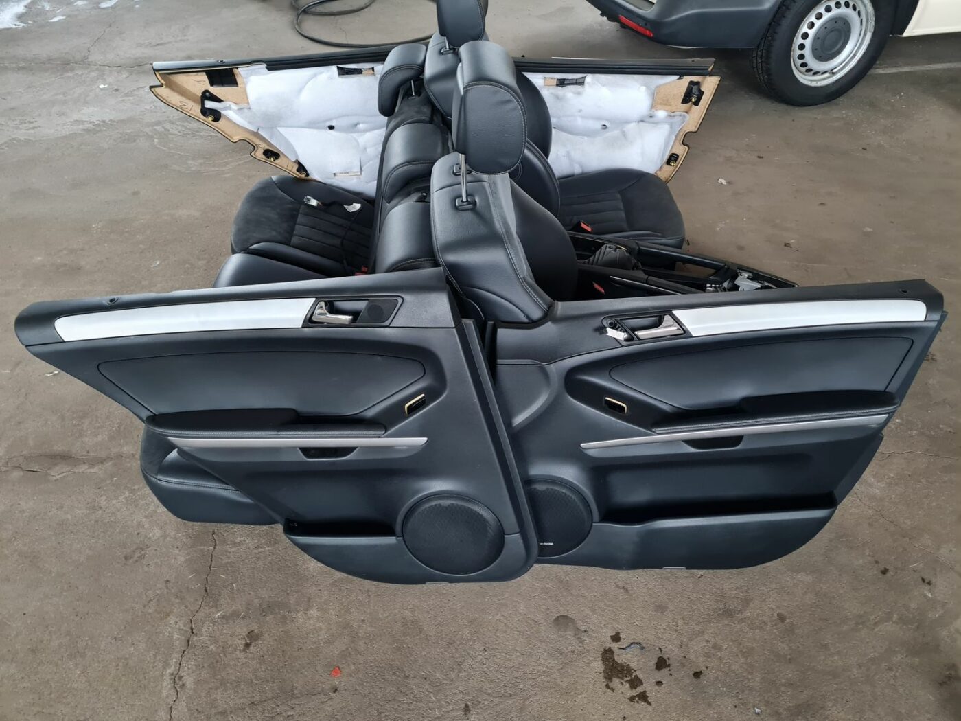 Sēdekļu komplekts priekš MERCEDES BENZ ML320 2006 SILVER 5 Sēdekļu komplekts priekš MERCEDES BENZ ML320 2006 SILVER