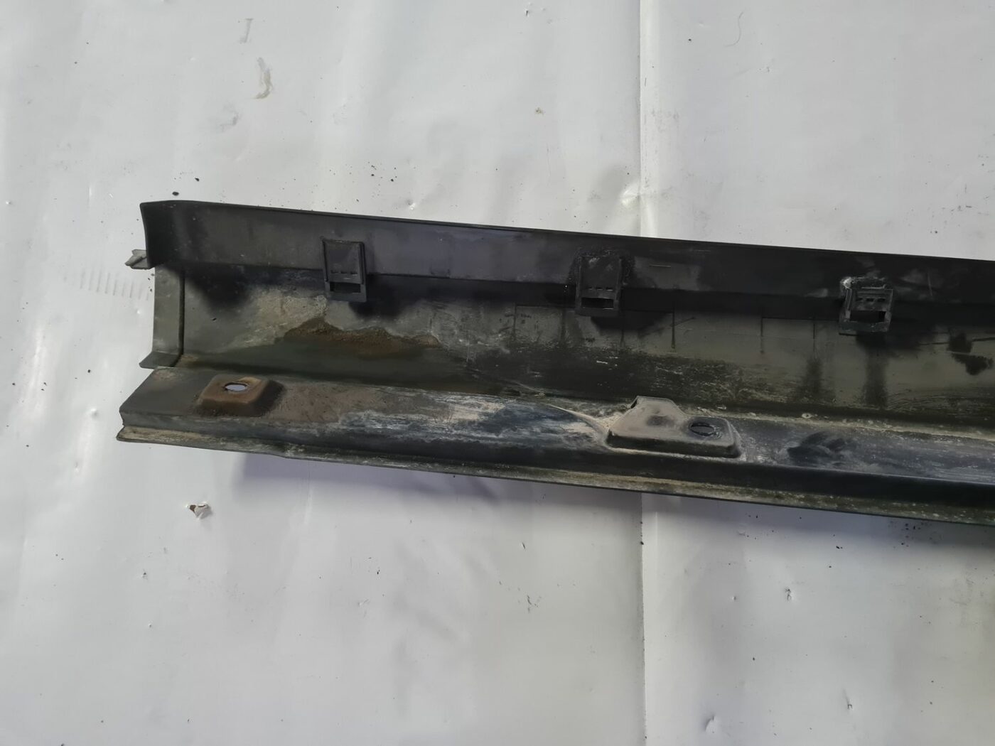 Ārēja sliekšņa laba uzlika priekš MERCEDES BENZ ML320 2006 SILVER 2 Ārēja sliekšņa laba uzlika priekš MERCEDES BENZ ML320 2006 SILVER