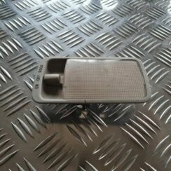 Aizmugurējo sēdvietu apgaismojums priekš TOYOTA COROLLA VERSO 2003