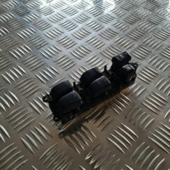 Šofera durvju slēdža pogas priekš TOYOTA COROLLA VERSO 2003